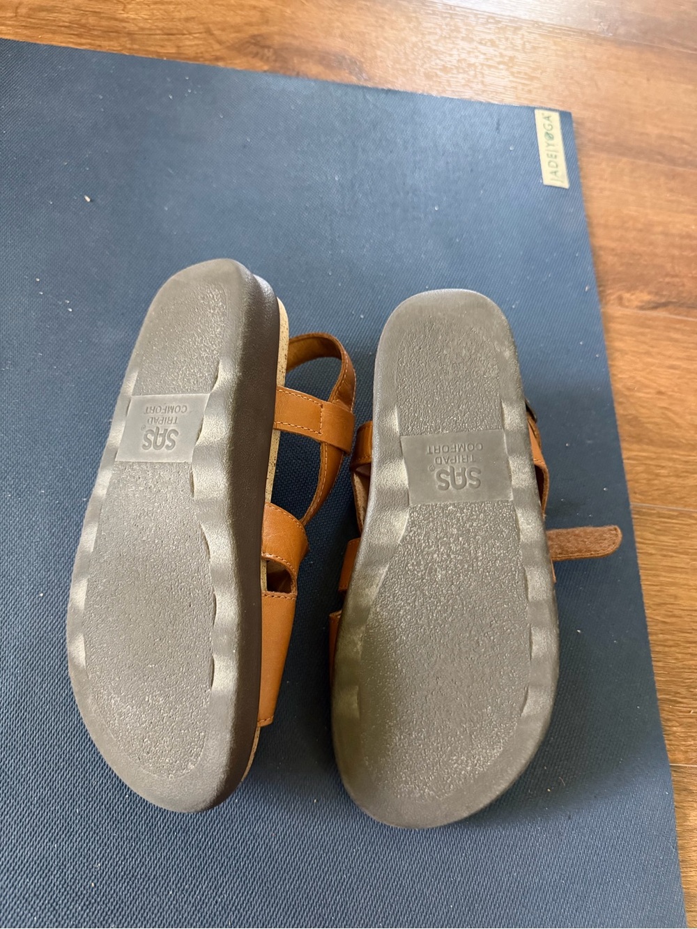 SAS San Antonio Shoemaker ‘Huggy’ Sandal - Caramel
8.0 / M - Picture 5 of 7